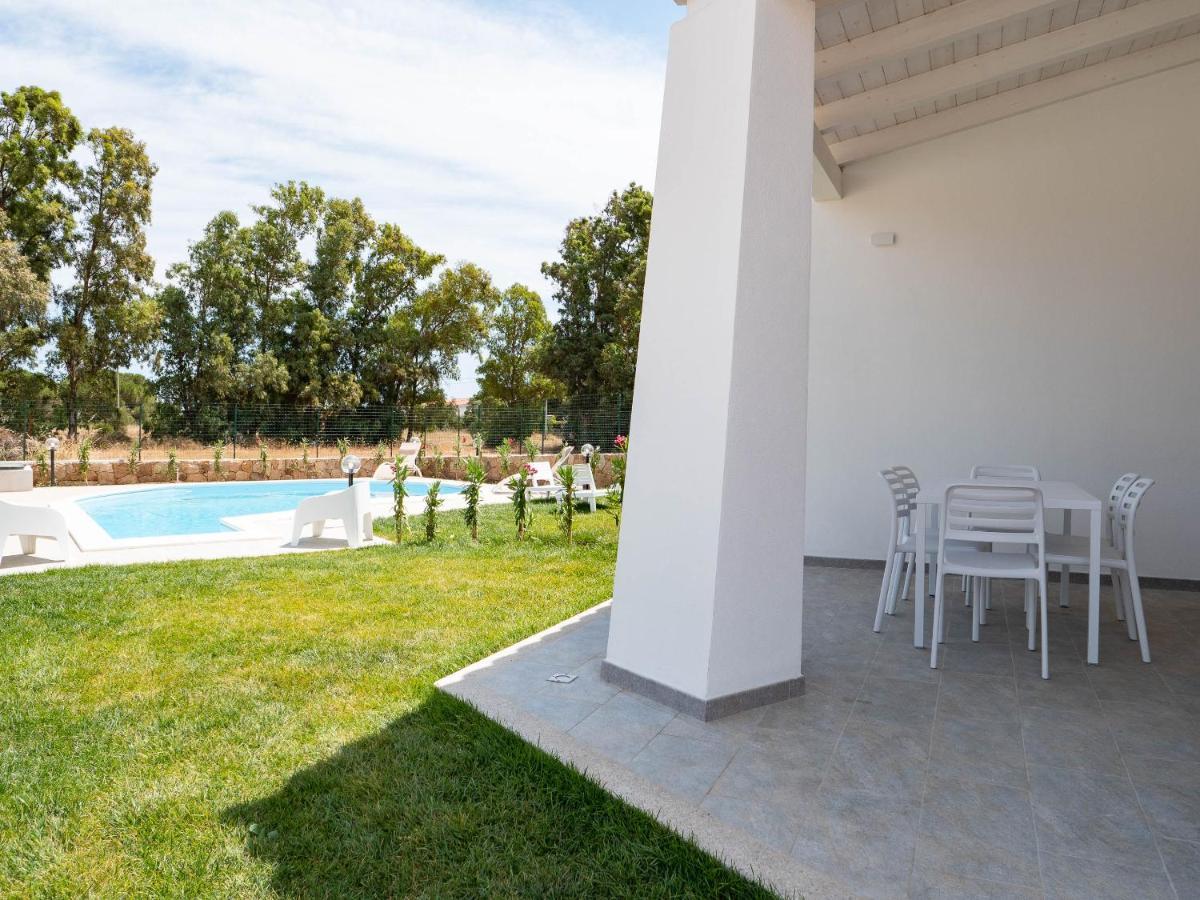 Villetta Con Piscina Budoni Affitti Spiaggia 700 Mt Exteriér fotografie