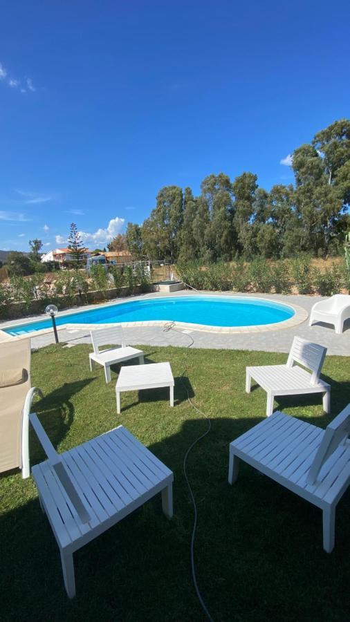 Villetta Con Piscina Budoni Affitti Spiaggia 700 Mt Exteriér fotografie