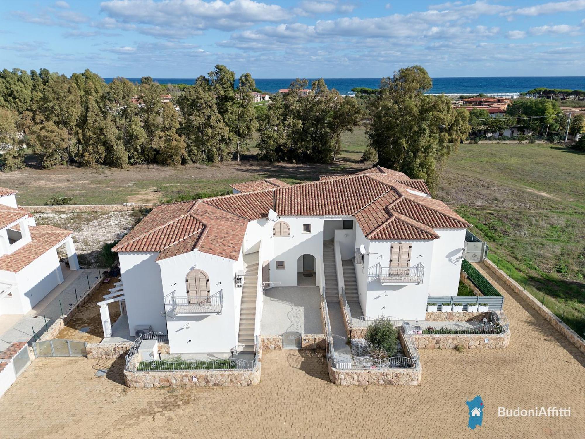 Villetta Con Piscina Budoni Affitti Spiaggia 700 Mt Exteriér fotografie