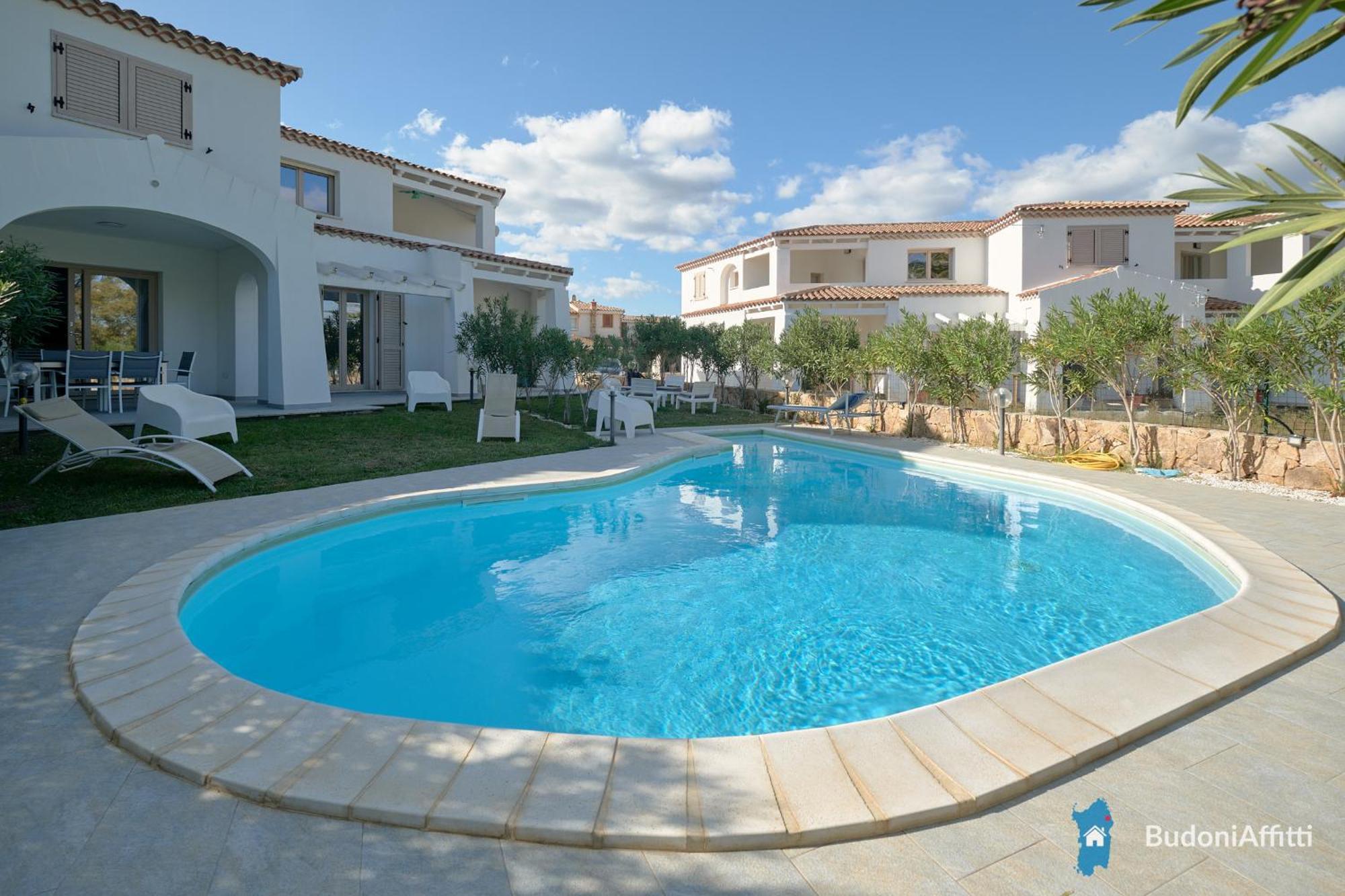 Villetta Con Piscina Budoni Affitti Spiaggia 700 Mt Exteriér fotografie