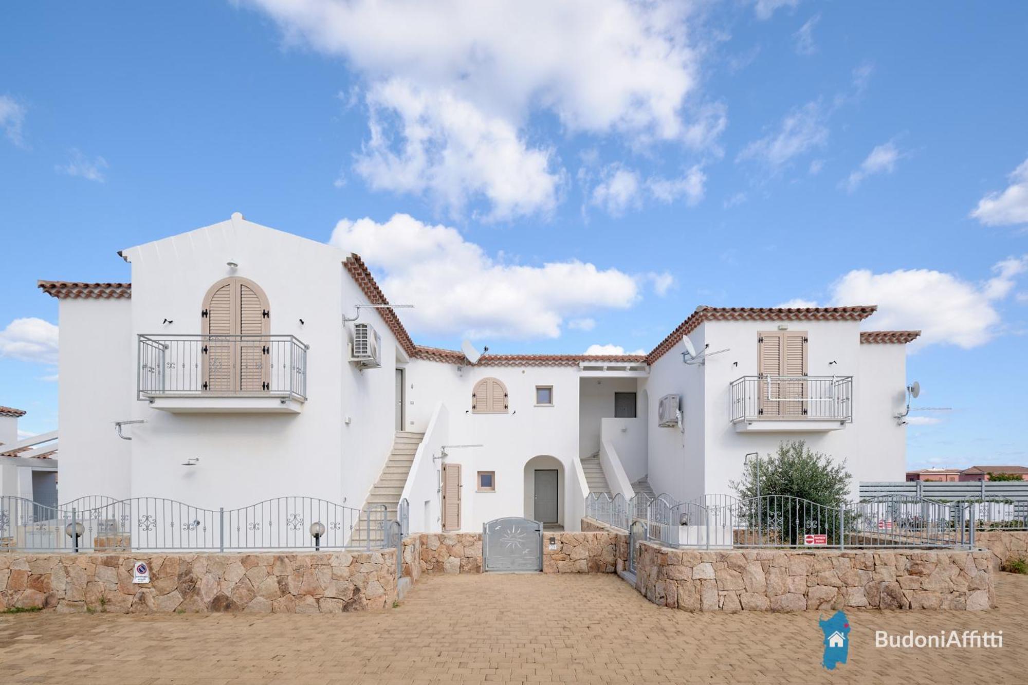 Villetta Con Piscina Budoni Affitti Spiaggia 700 Mt Exteriér fotografie